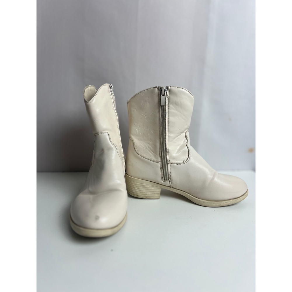 Off White Embossed Floral Butterfly Western Ankle Boots Block Heel size 2/Sz 33